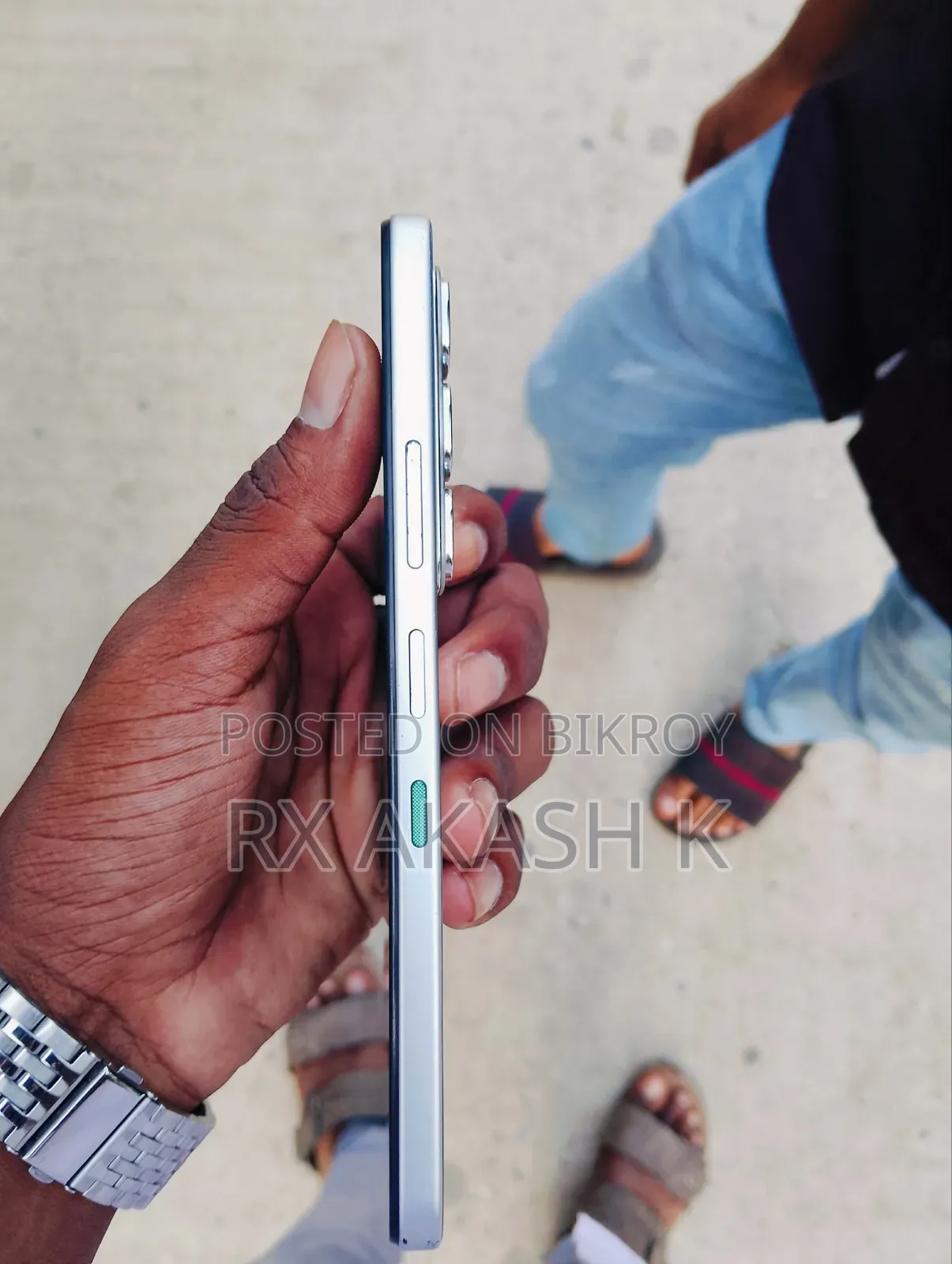 Infinix Hot 60i 128 GB Silver
