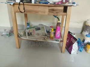 ব্যবহৃত টেবিল