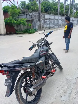 Bajaj Platina ১১০ ২০১৭ ব্ল্যাক