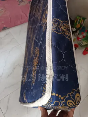সিঙ্গেল ম্যাট্রেস