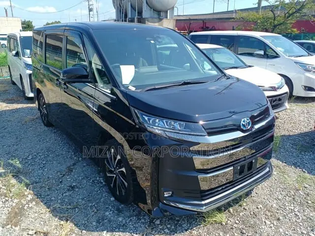 Toyota Noah 2023 Black