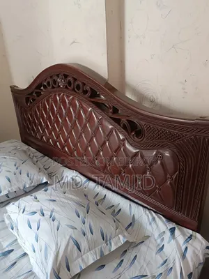 Solid Chittagong Teak Bed 7/6 Feet