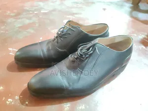 Black Shoe