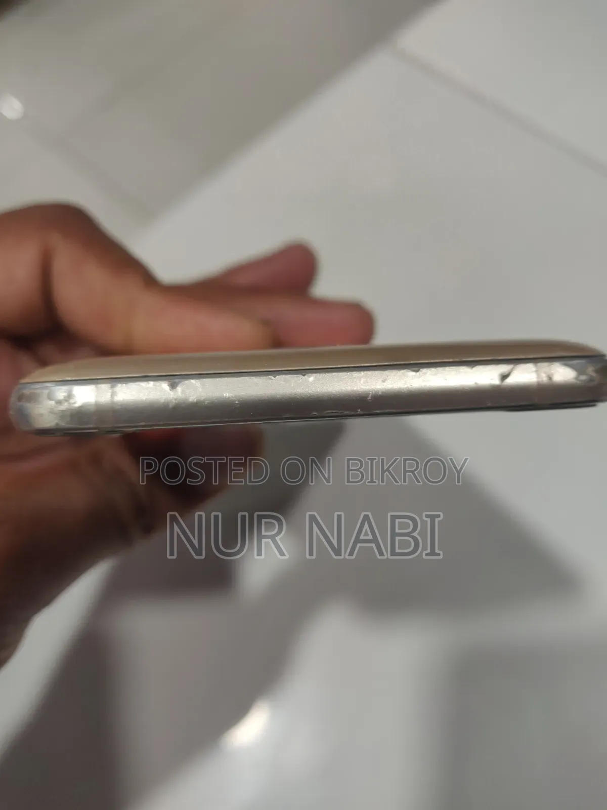 Samsung Galaxy J5 8 GB White
