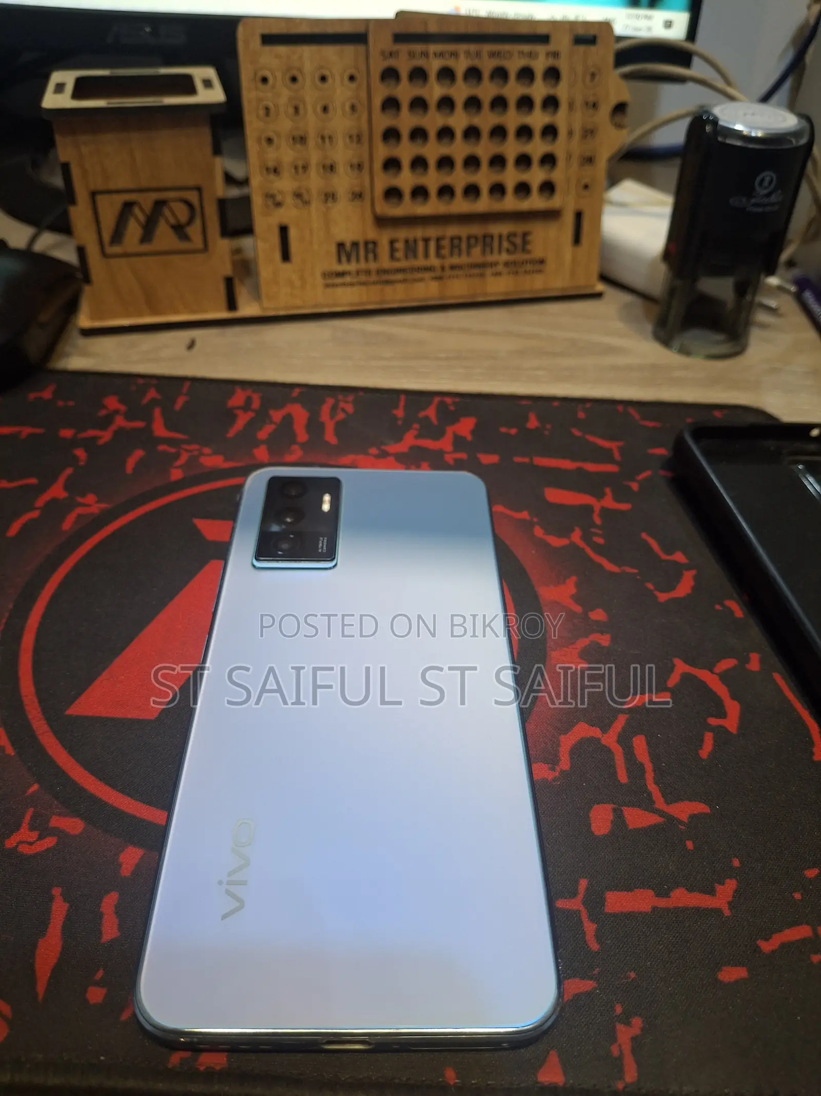 Vivo V23 128 GB