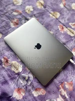 Laptop Apple MacBook Pro 2017 8GB Intel Core i5 SSD 512GB