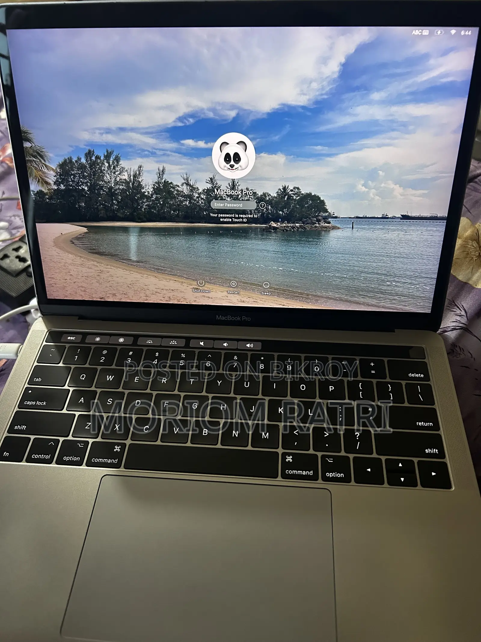 Laptop Apple MacBook Pro 2017 8GB Intel Core i5 SSD 512GB