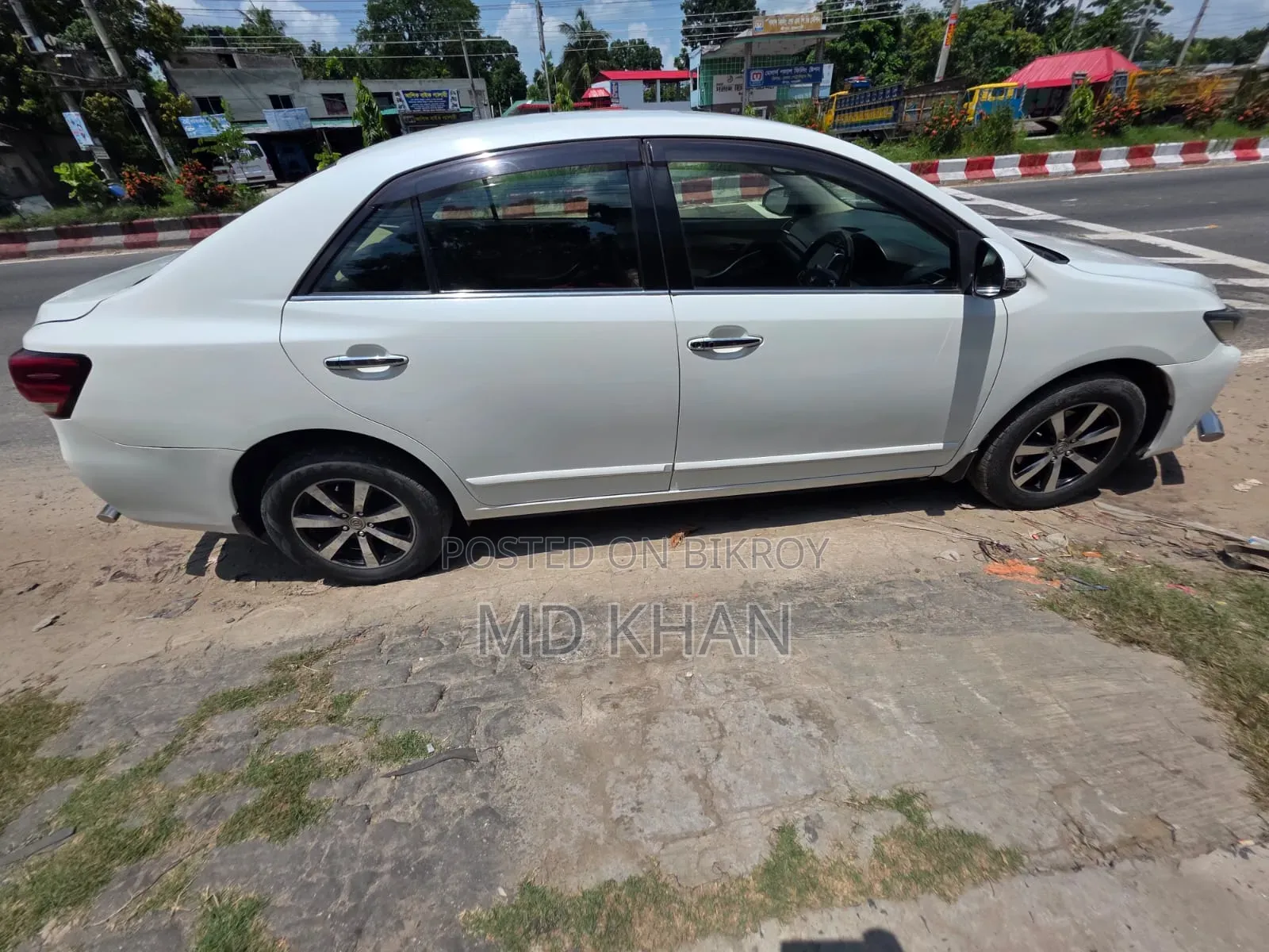 Toyota Premio 2017 Pearl