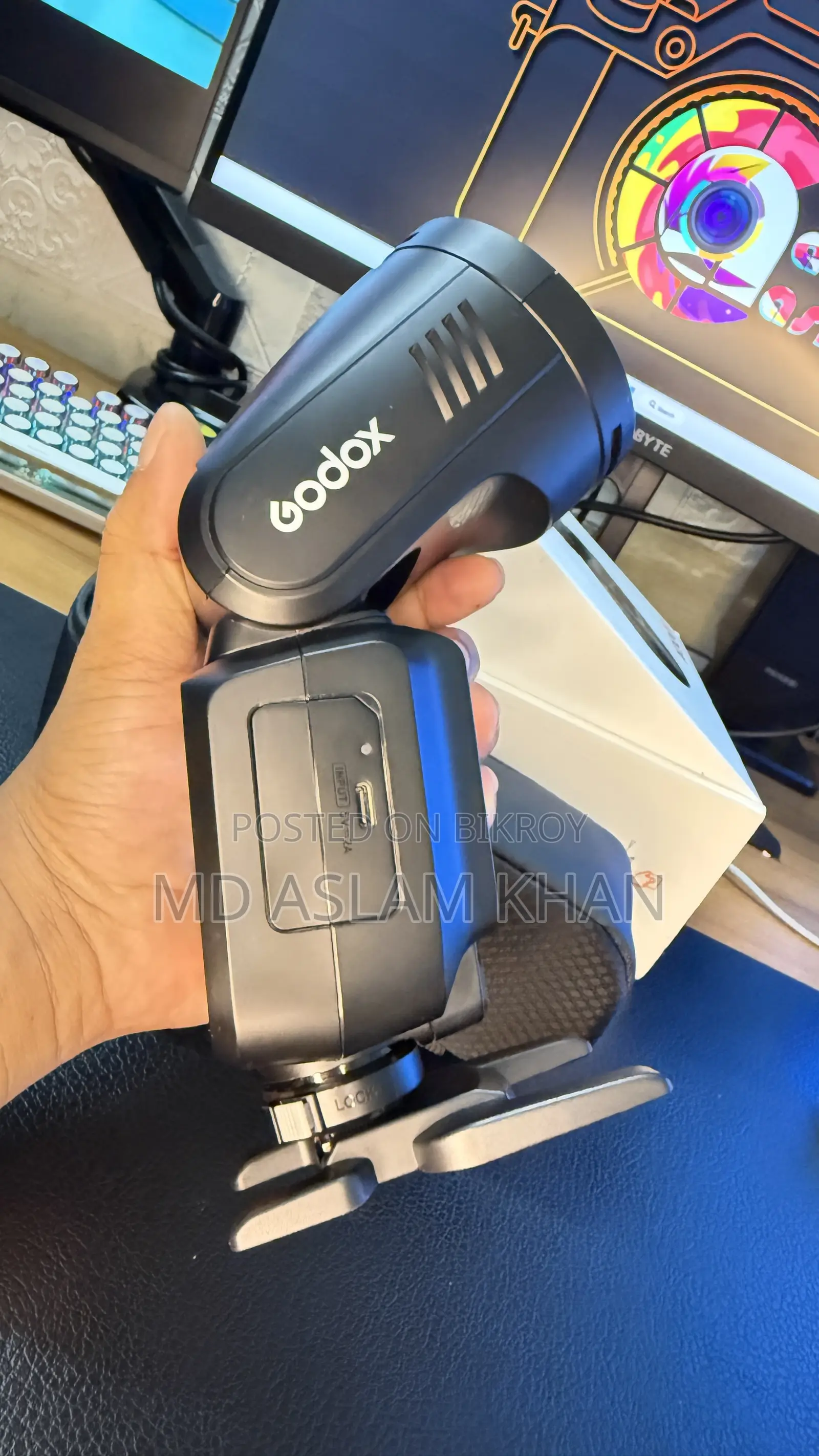 Godox V100 Flash for Sony (Ideal for Portrait Photography)