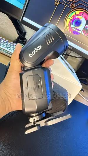 Godox V100 Flash for Sony (Ideal for Portrait Photography)