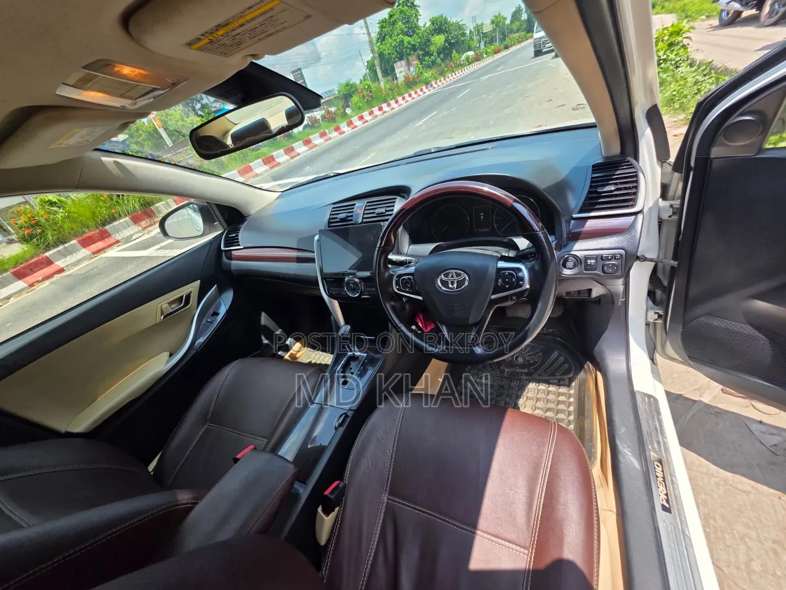 Toyota Premio 2017 Pearl