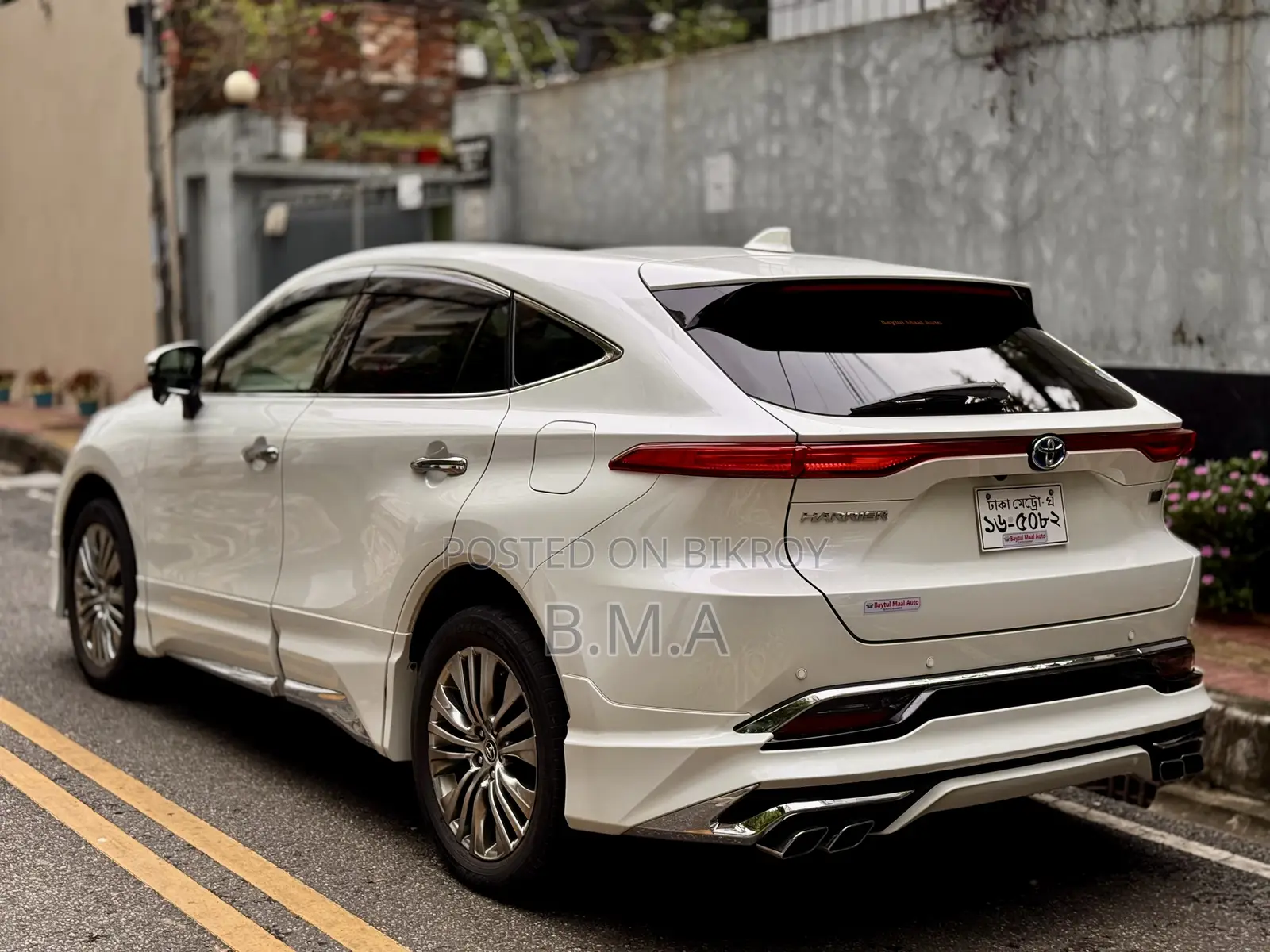 Toyota Harrier Hybrid Z 2020 Pearl