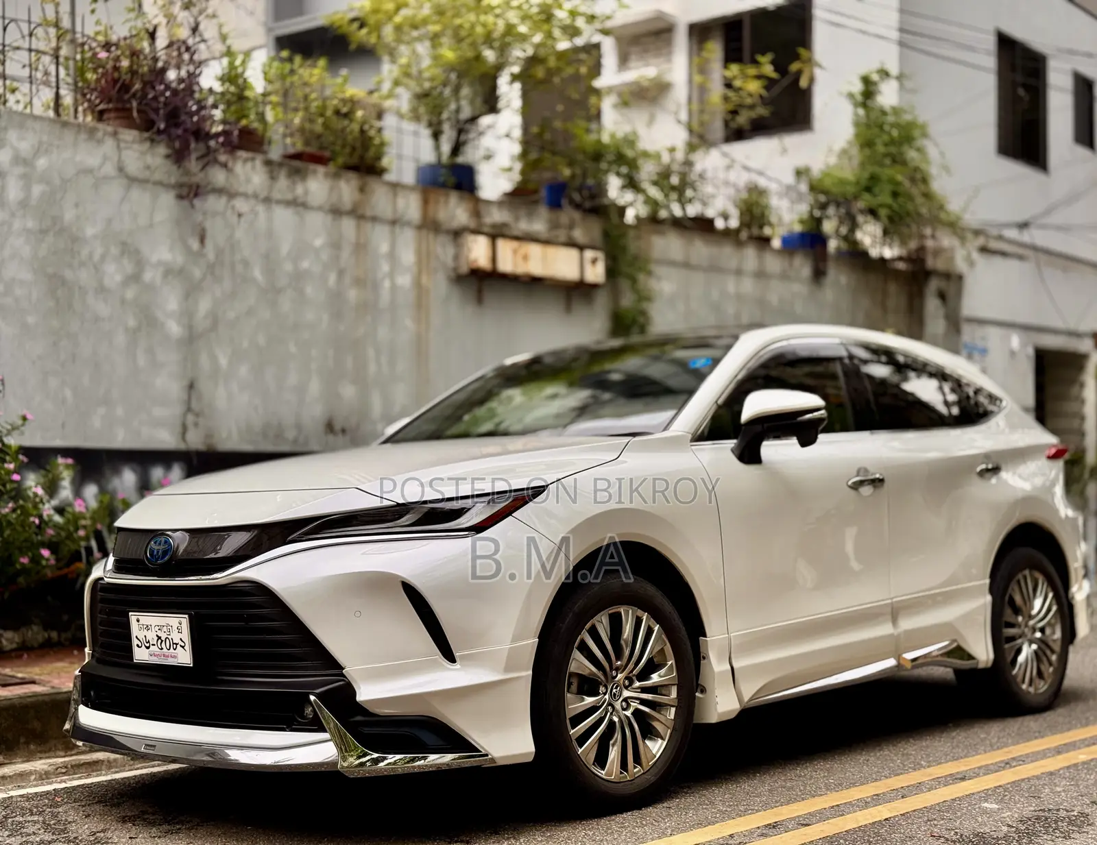 Toyota Harrier Hybrid Z 2020 Pearl
