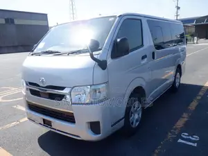 Toyota HiAce 2021 Silver