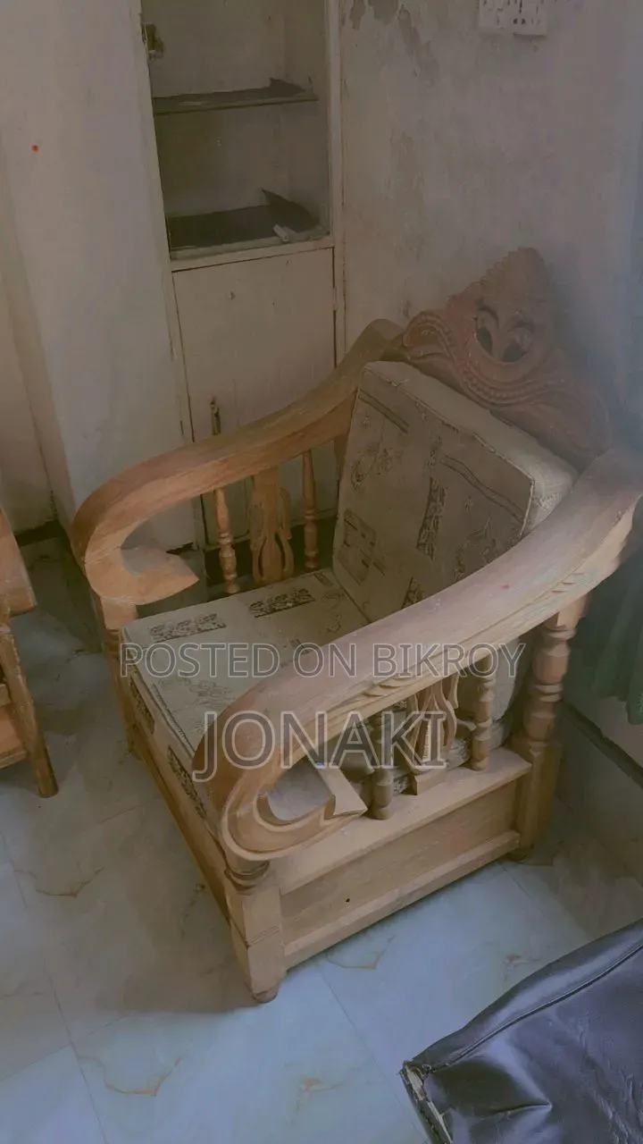 ছোফা মেহকা কাঠ