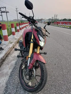 Honda Hornet 2025 Red