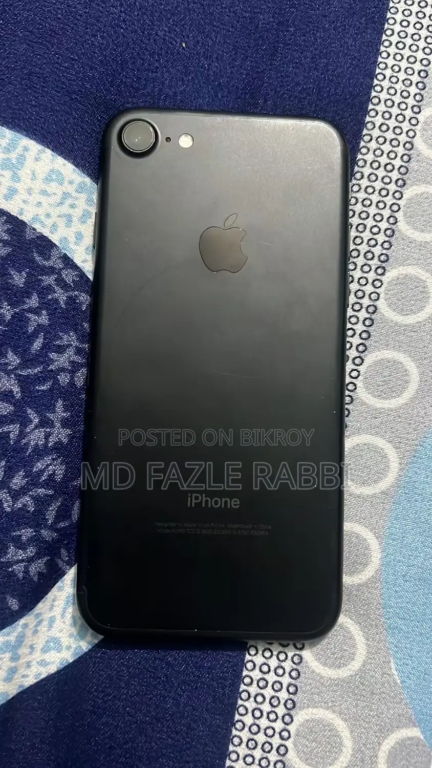 অ্যাপল আইফোন ৭ ১২৮ জিবি ব্ল্যাক