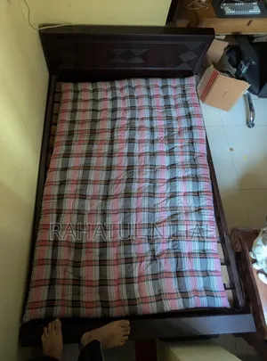 Semi Double Bed