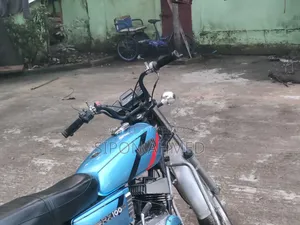 Yamaha 1998 Blue