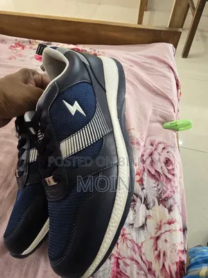 Apex ব্র্যান্ডের জুতা