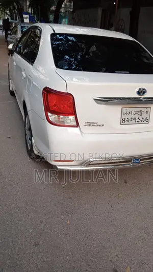 Toyota Axio 1.5 Hybrid 2WD 2013 White