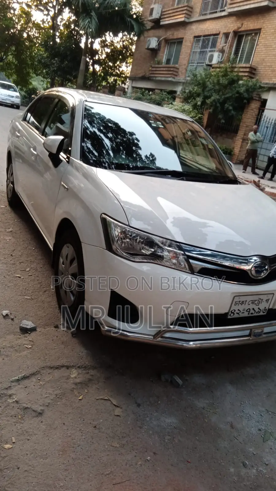 Toyota Axio 1.5 Hybrid 2WD 2013 White