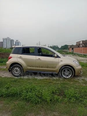 Toyota IST 2004 Beige