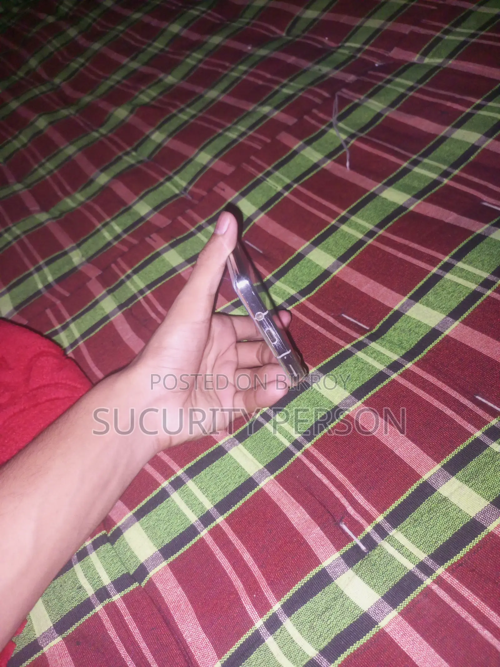 নতুন শার্প অ্যাকোস আর৬ ১২৮ জিবি সাদা