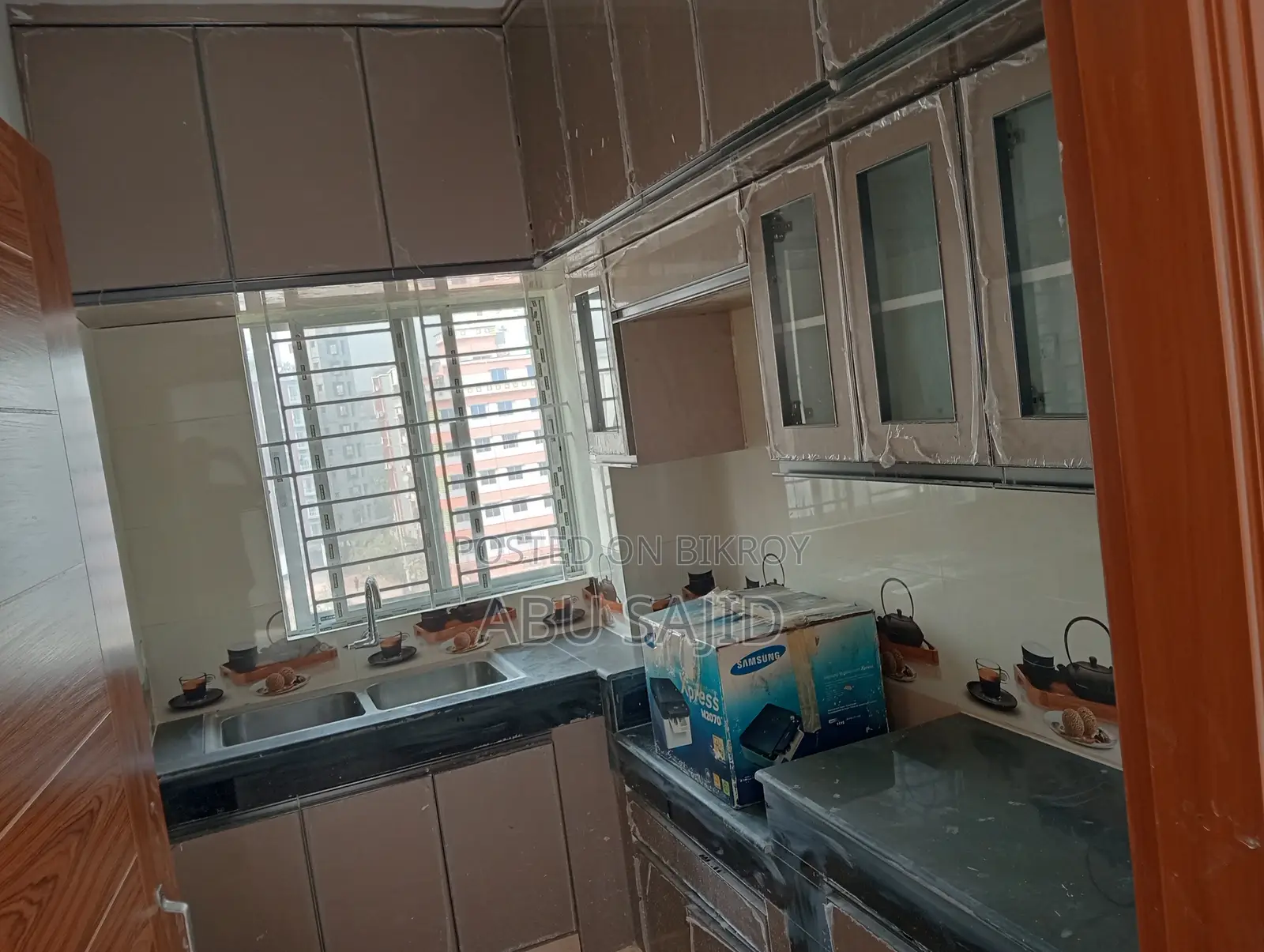 3bdrm Apartment in Aftab Nagar for rent