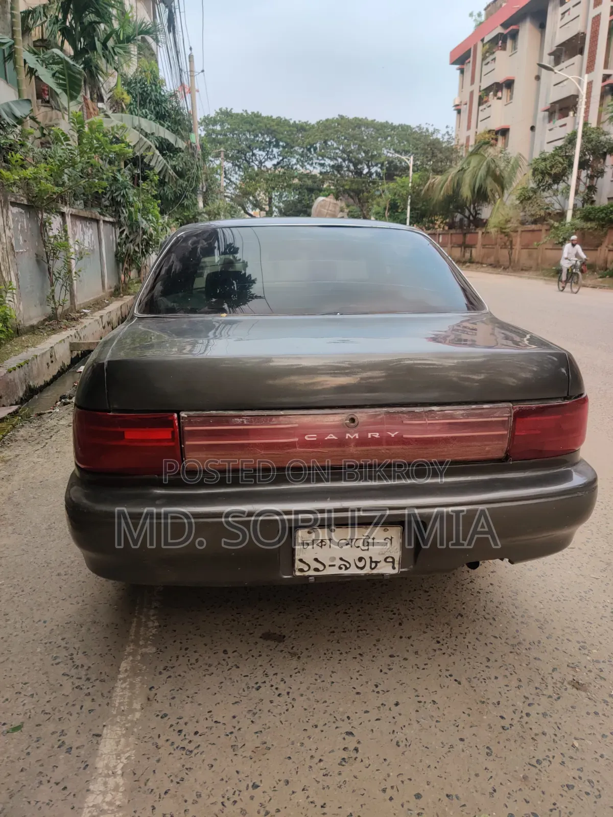 টয়োটা ক্যামরি ১৯৯৩ ধূসর