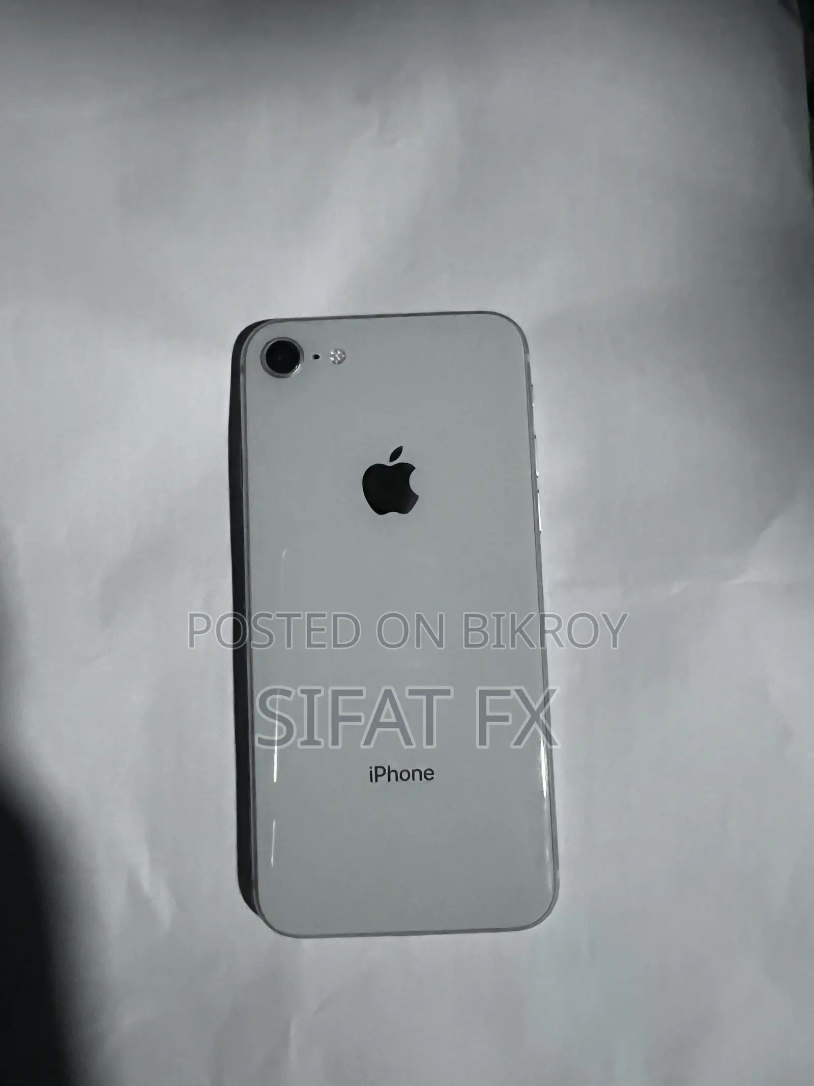 Apple iPhone 8 64 GB White