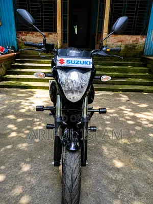 সুজুকি জিক্সার মনোটোন ২০২৩ ব্ল্যাক