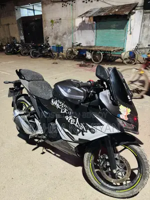 নতুন সুজুকি জিক্সার এসএফ এফআই ২০২৩ কালো
