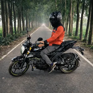 Suzuki Sport 2025 Black
