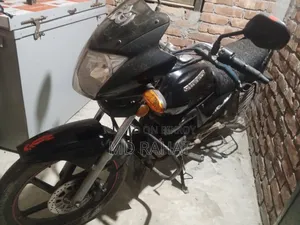 Runner Bullet 100 2018 Black