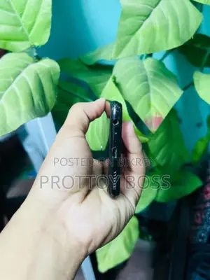 Vivo Y11 32 GB Red