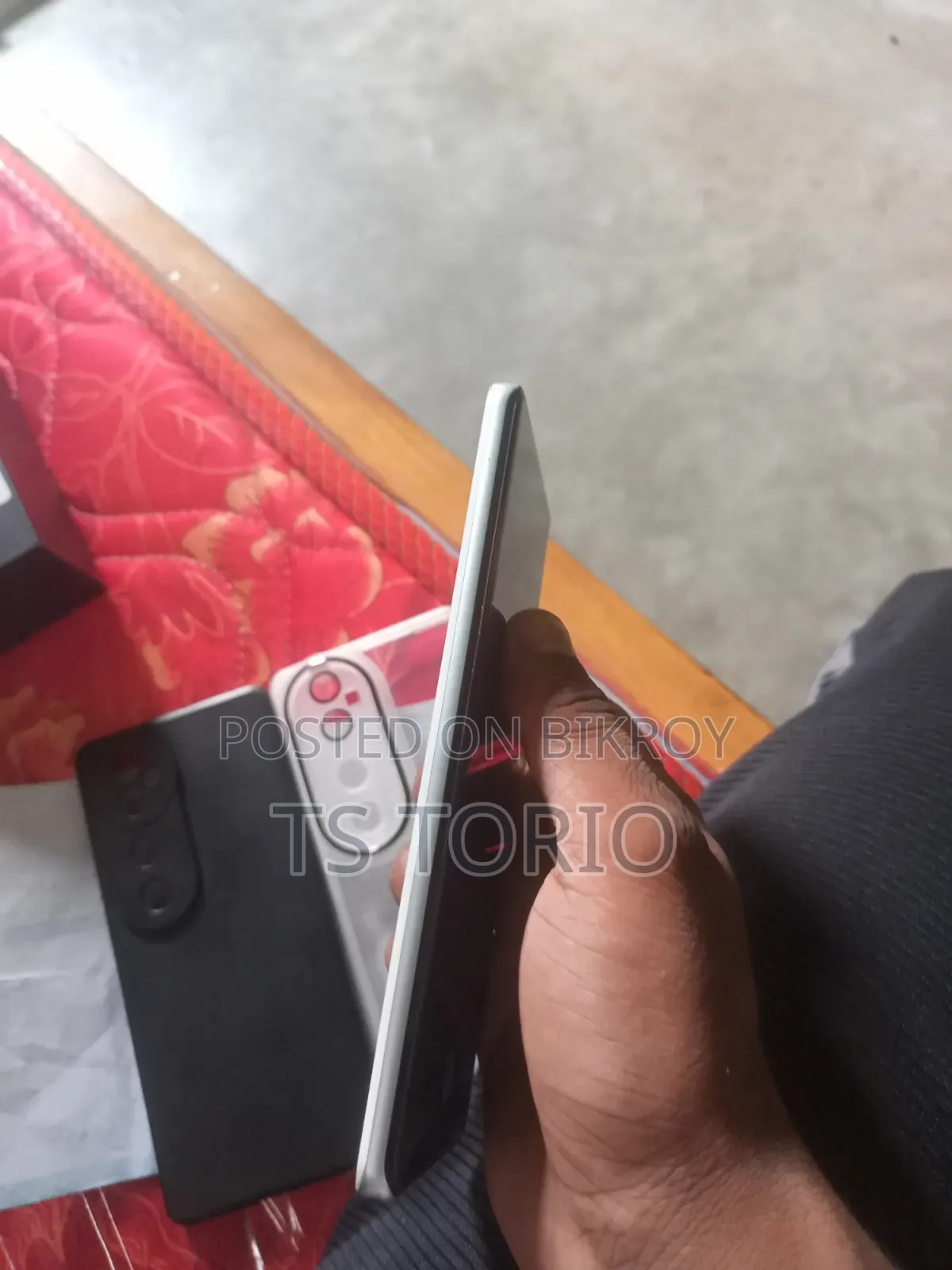 Vivo V40 5G 256 GB সাদা