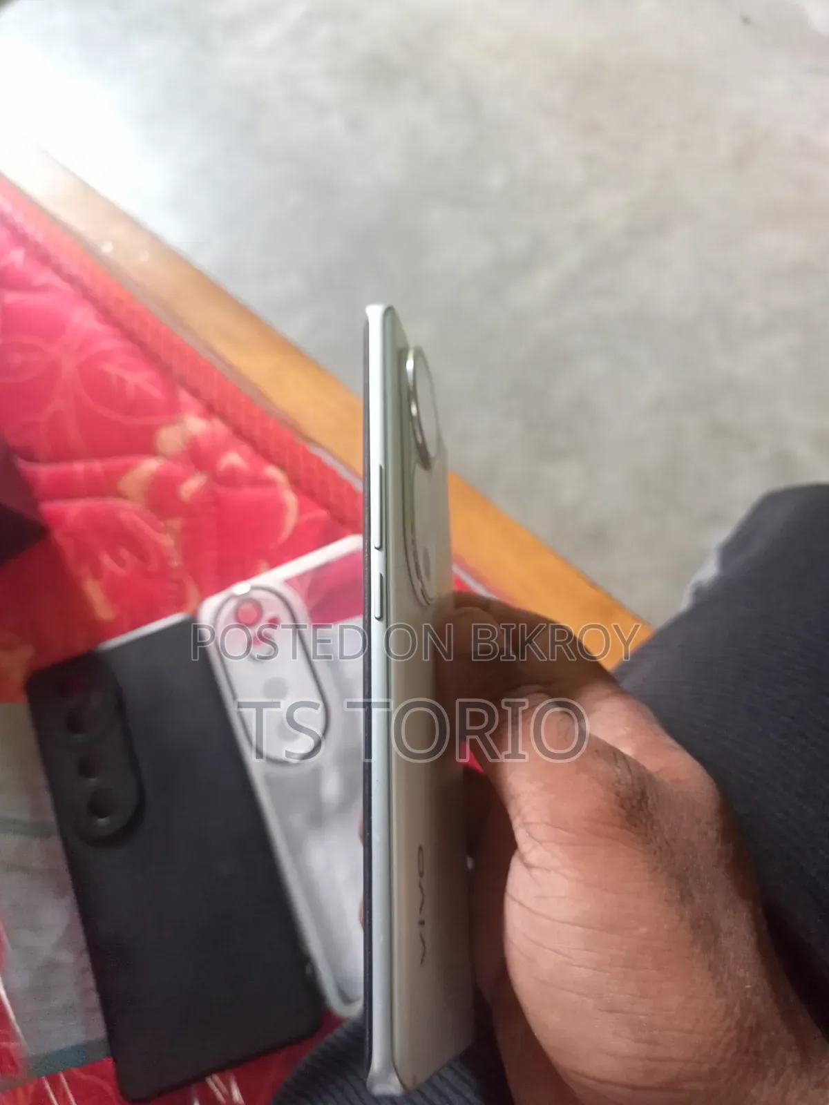 Vivo V40 5G 256 GB সাদা