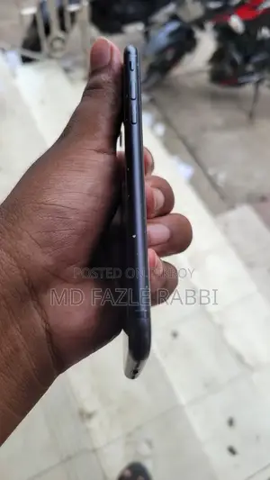 অ্যাপল আইফোন ৭ ১২৮ জিবি ব্ল্যাক