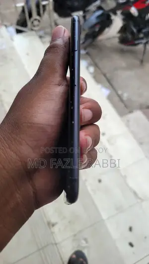 অ্যাপল আইফোন ৭ ১২৮ জিবি ব্ল্যাক