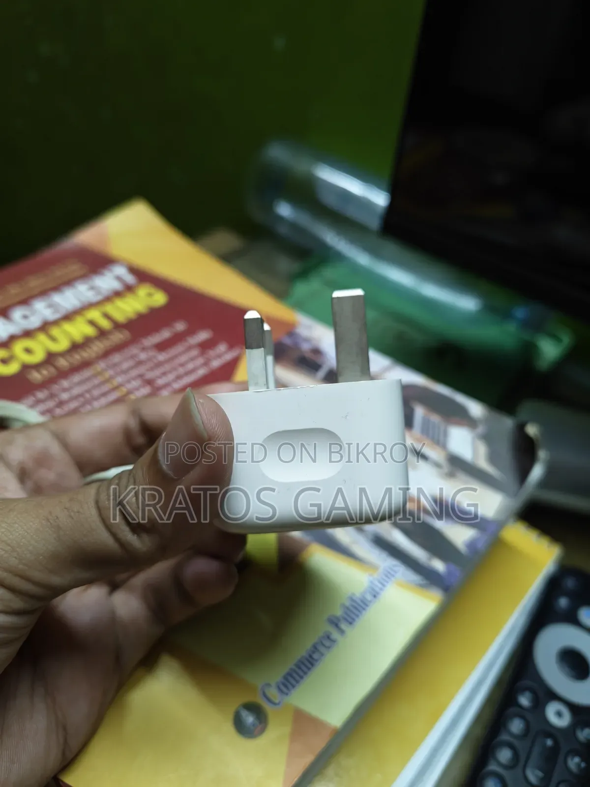 আইফোন অরিজিনাল ২০ ওয়াট চার্জার বিক্রির জন্য