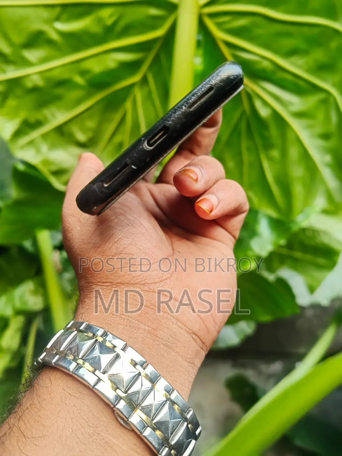 মোবাইল ফোন ১২৮ জিবি কালো