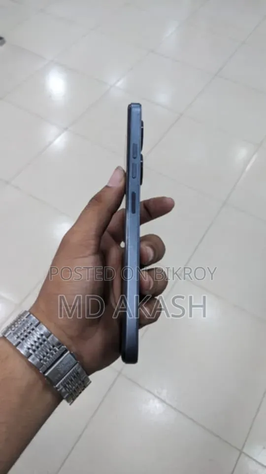 Tecno Spark Go 64 GB নীল