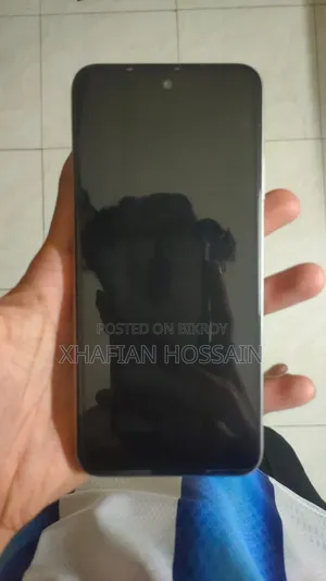 Infinix Hot 50i 128 GB Silver