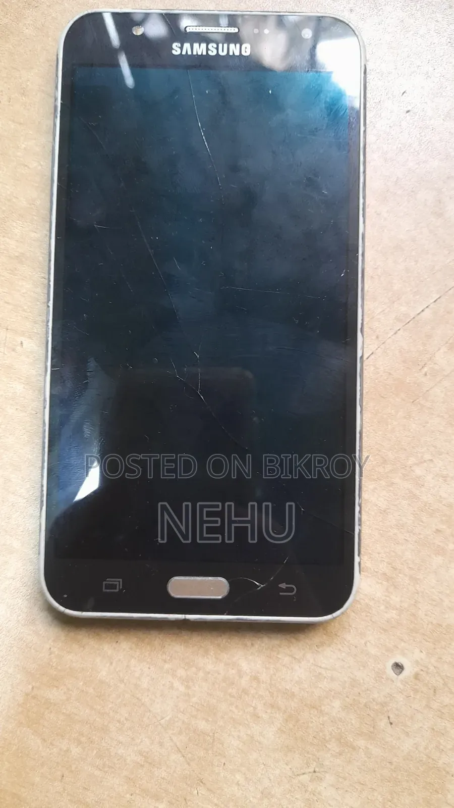 Samsung Galaxy J7 16 GB White