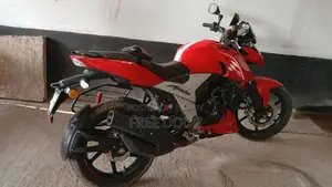 TVS Apache 160 4V 2021 Red