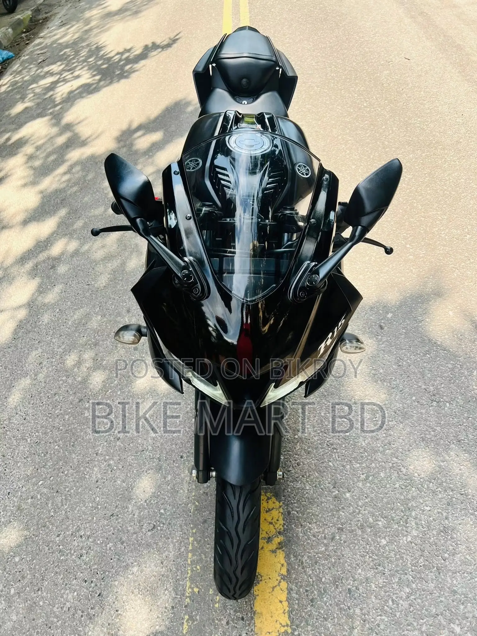ইয়ামাহা আর১৫ ভি৩ ২০২২ ব্ল্যাক