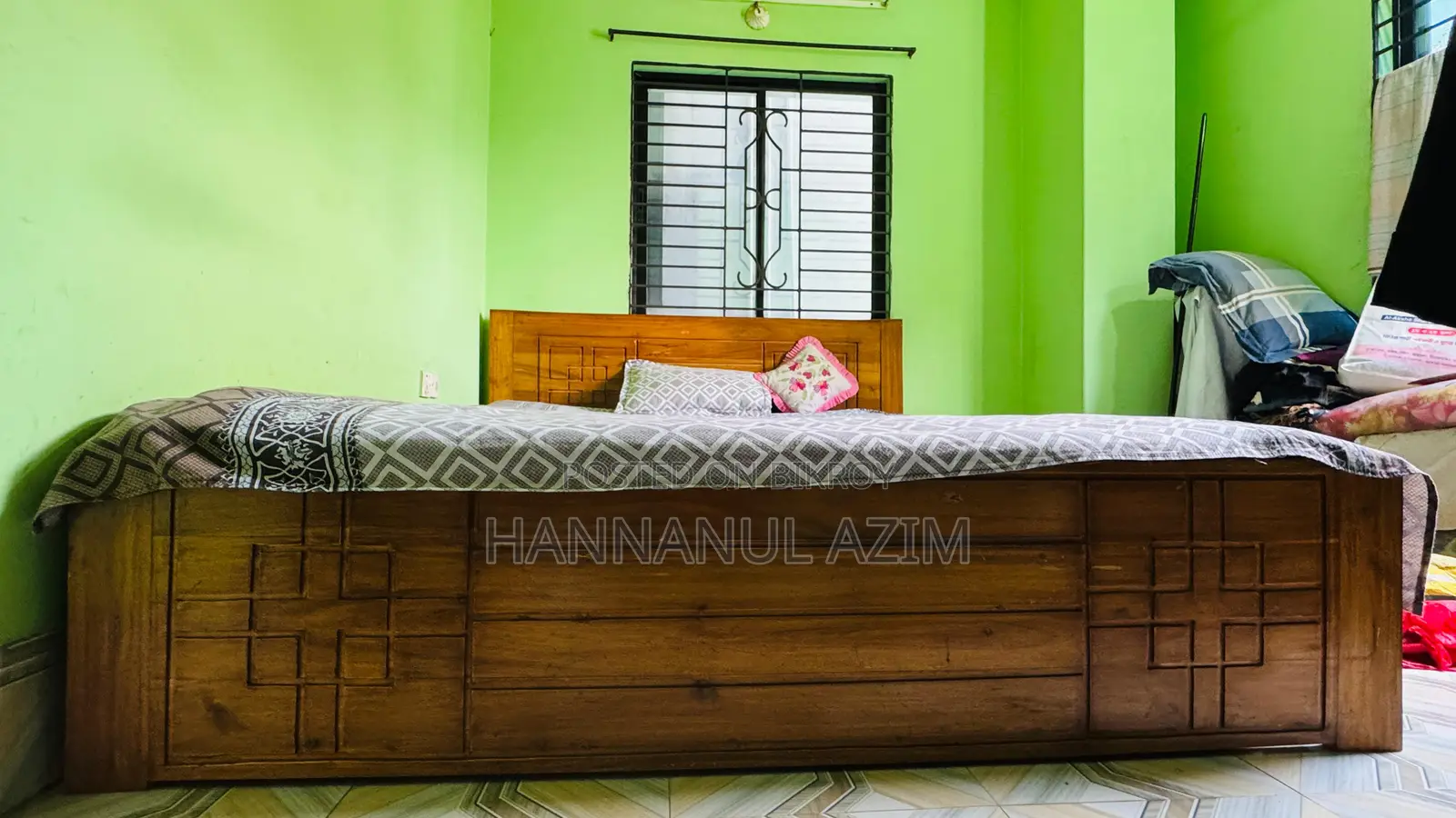 Queen Size Wooden Bed | Strong Excellent Condition