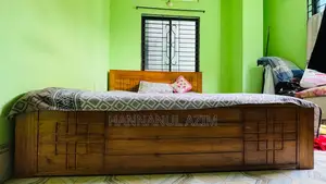 Queen Size Wooden Bed | Strong Excellent Condition