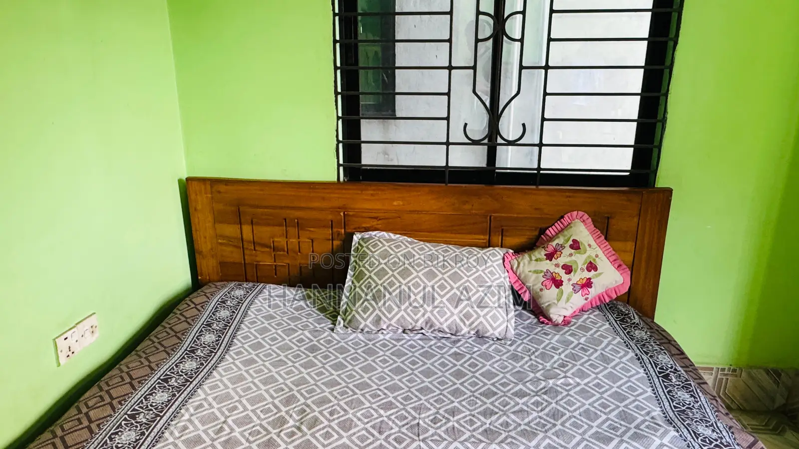 Queen Size Wooden Bed | Strong Excellent Condition